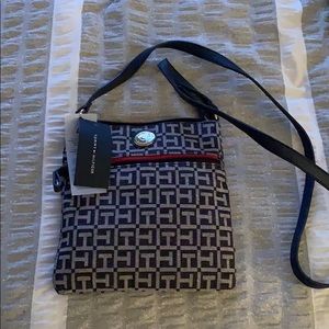Tommy Hilfiger Crossbody Bag